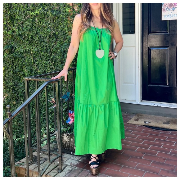 NWT this years Favorite Color! Sleeveless Ruffle Front Tier Maxi Dress L - Picture 4 of 8